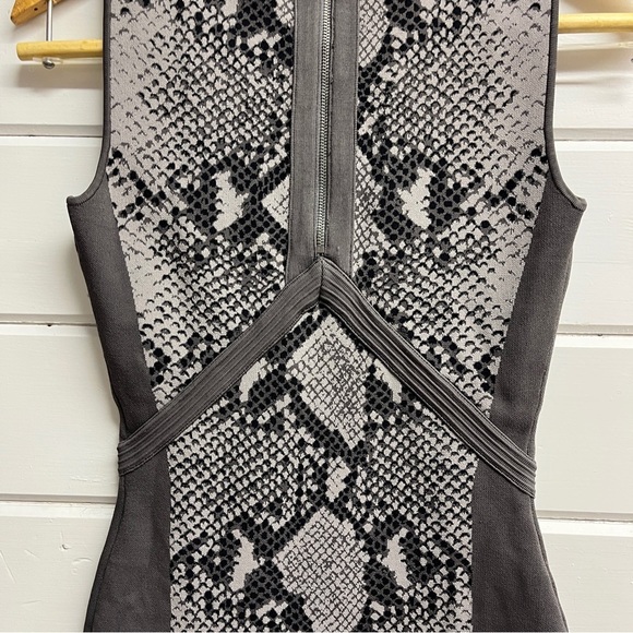 Diane Von Furstenberg Franca Bodycon Snake Print Dress - Size P - Picture 6 of 10